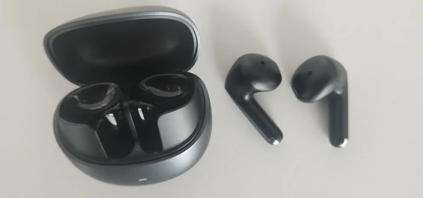 QCY 에일리버즈 프로 이어폰 본체